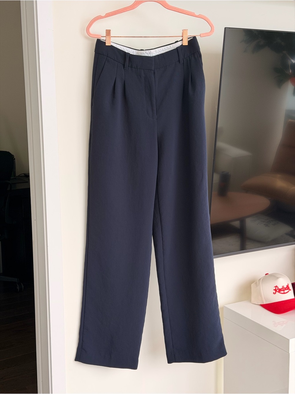 Aritzia Effortless Pant | Navy - size 6 - tall